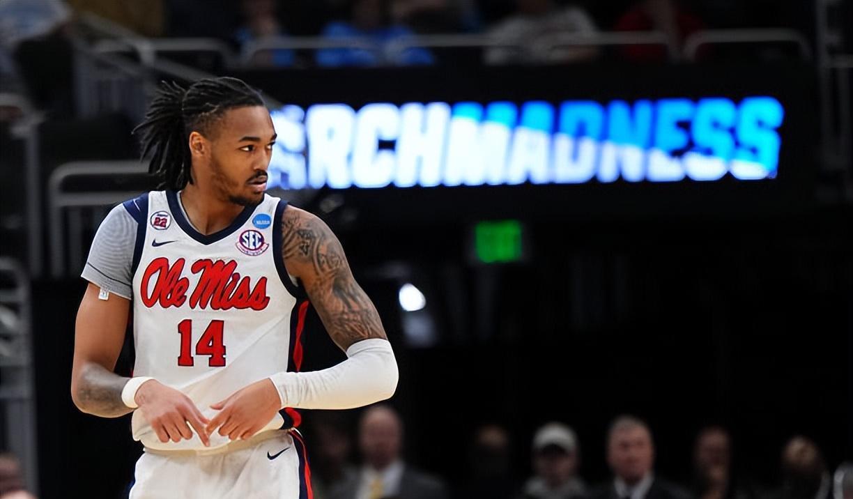 代表篮网参, 此前戴维斯