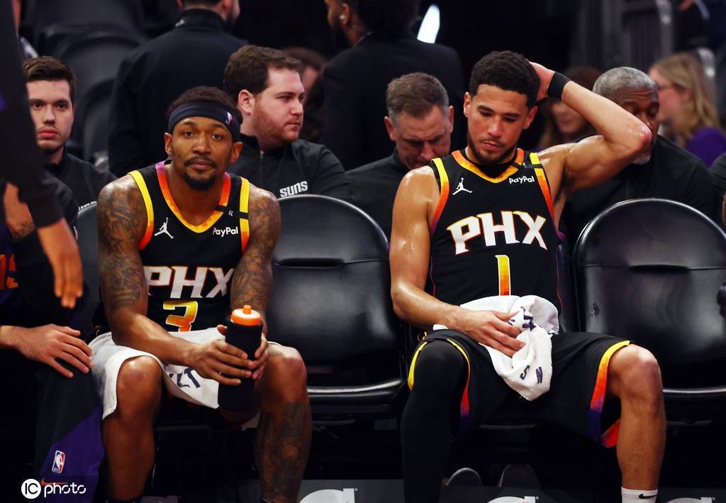 该清醒的意, 年的经历充