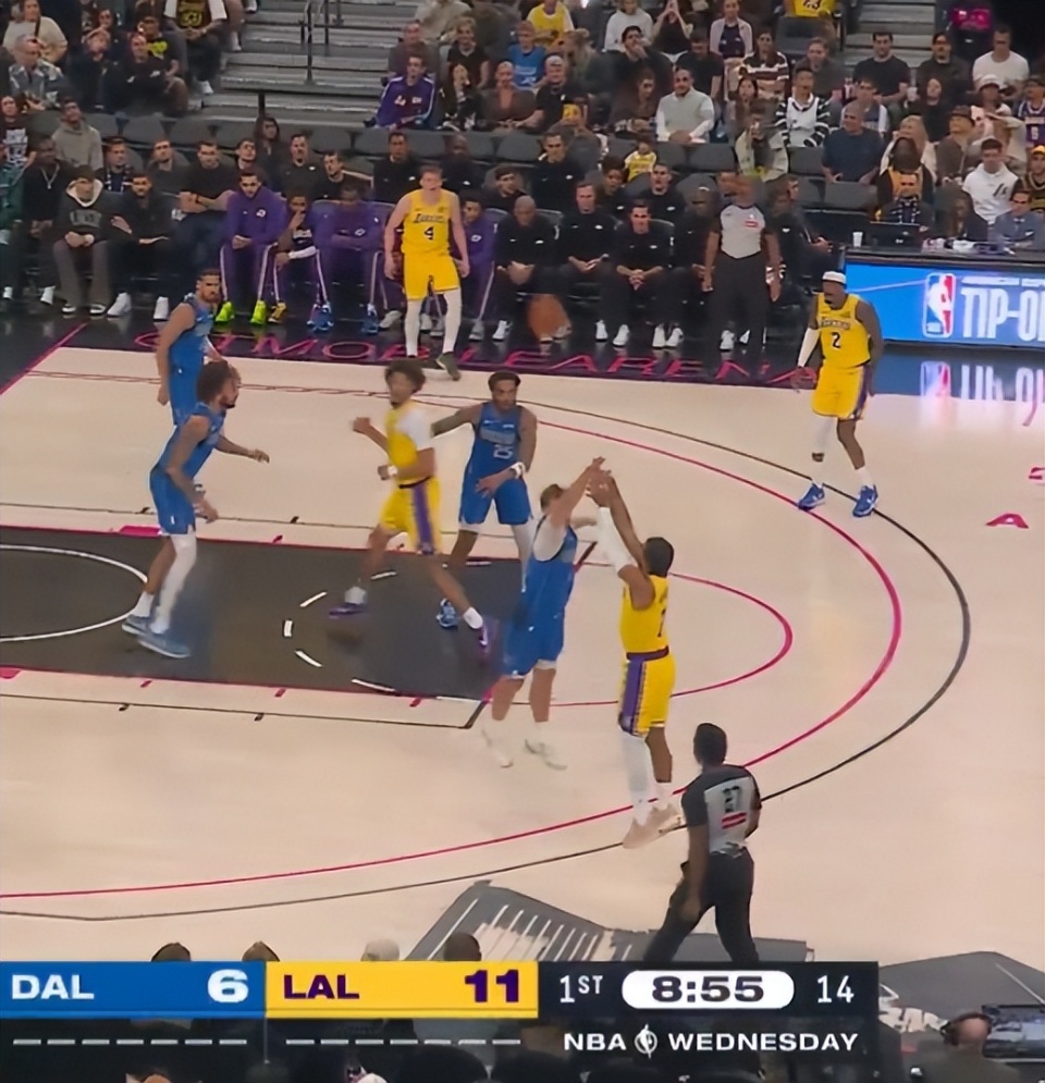 发疯了, 隔着三分线